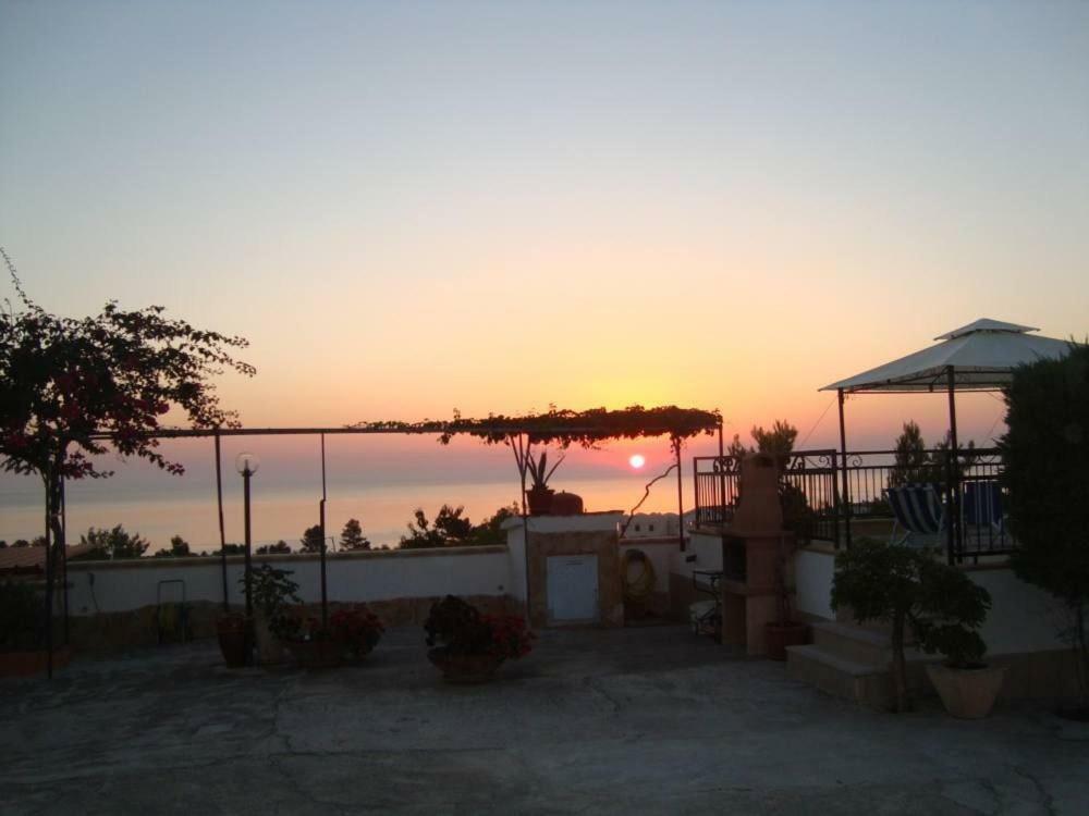 Villa Lucrezia Trilo Vieste Esterno foto