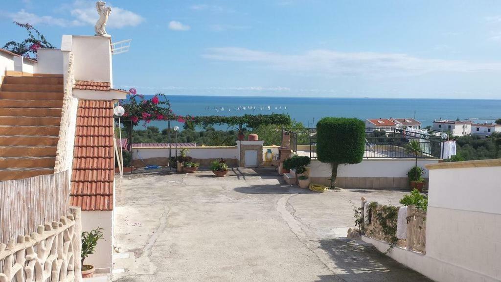 Villa Lucrezia Trilo Vieste Esterno foto